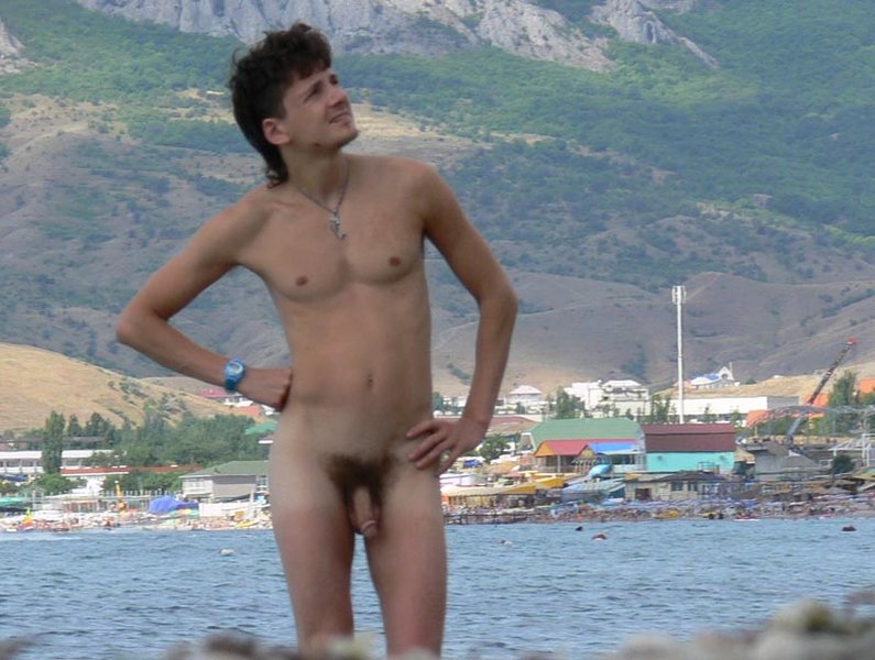 смотреть онлайн нудиский пляж